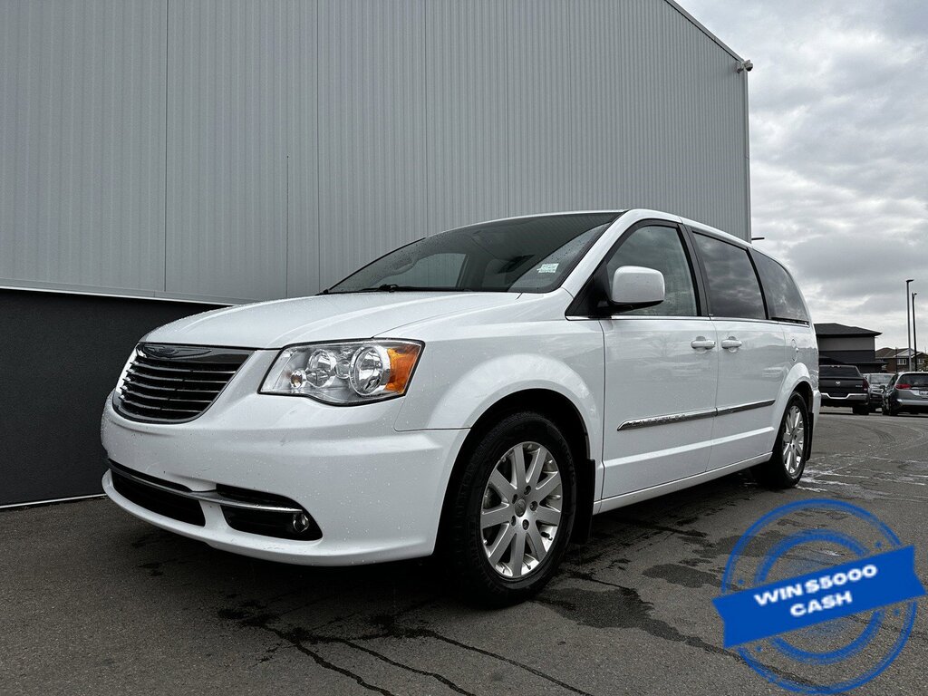 2013 Chrysler Town & Country Touring – Stock P1828E Sold